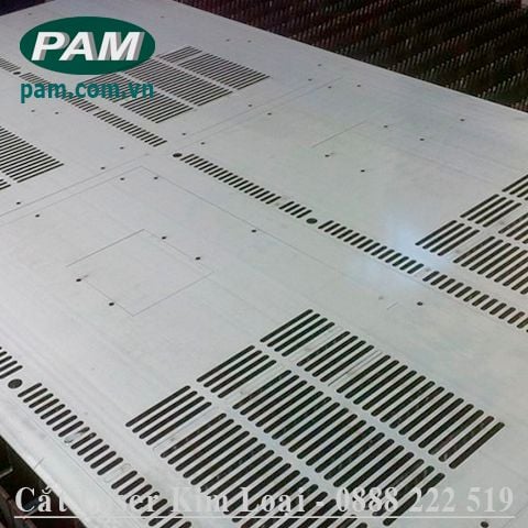 Cắt laser thép tấm